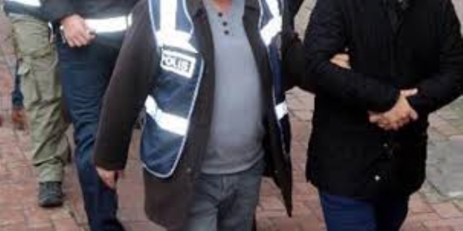 Kredi kartı dolandırıcıları cezaevine gönderildi