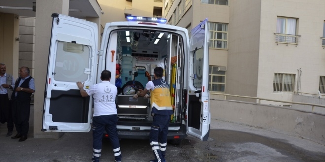 Şanlıurfa'da minibüs devrildi: 5 yaralı