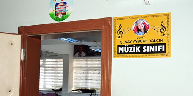 Şehit Aybüke öğretmenin adı müzik sınıfına verildi