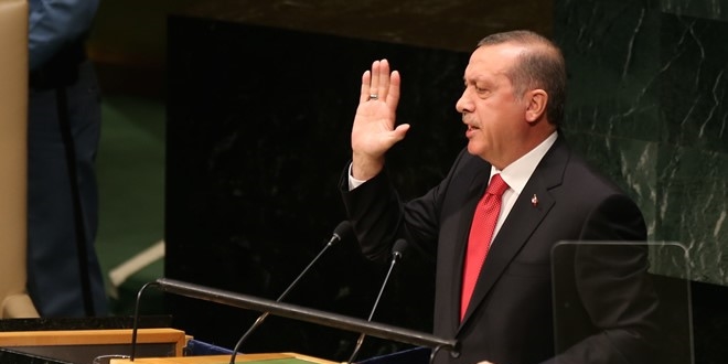 'Dünya 5'ten büyüktür' şarkı oldu