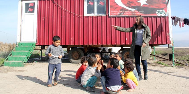 Öğrencilerin ayağına kadar giden 'seyyar sınıf'