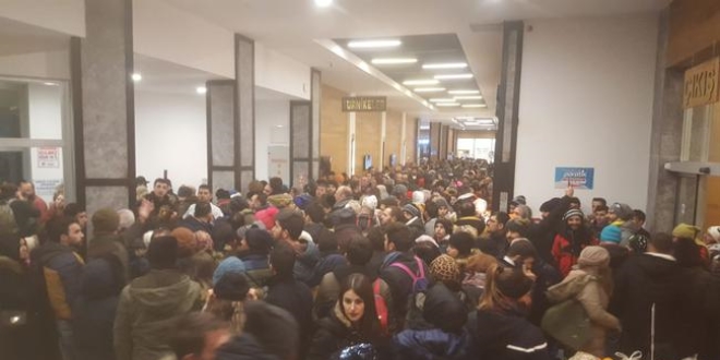 Uludağ'da teleferik izdihamı