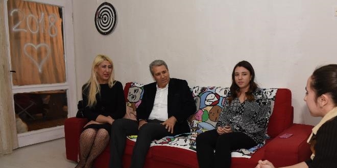 Rektör Budak yılbaşına öğrencilerle girdi