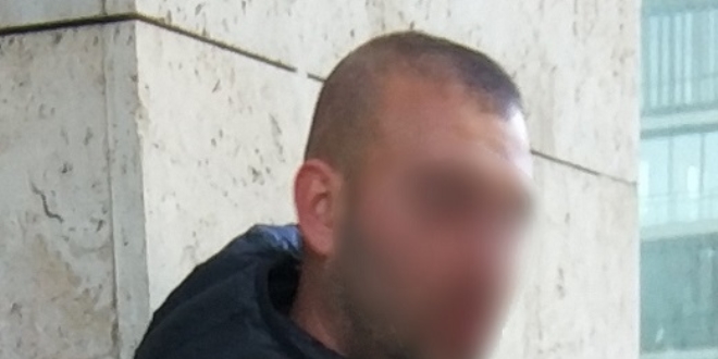 Y�lba�� ak�am� t�fekle 1 ki�iyi yaralayan �ah�s yakaland�