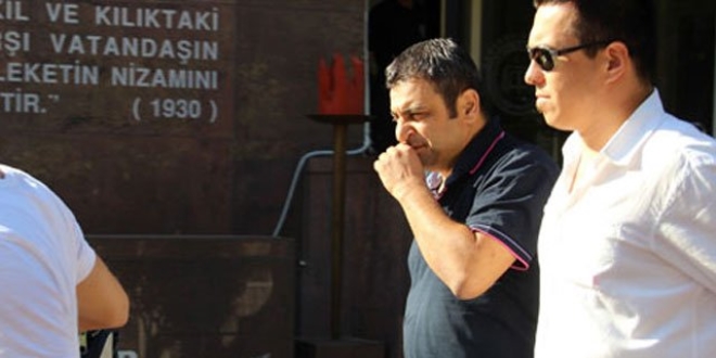 FETÖ'cü rektörden boyun eğmeyenlere tehdit