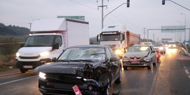 Bolu'da zincirleme trafik kazası: 3 yaralı