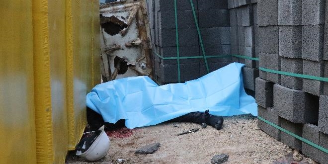 �n�aat�n filesiz k�sm�ndan a�a�� d��en i��i �ld�