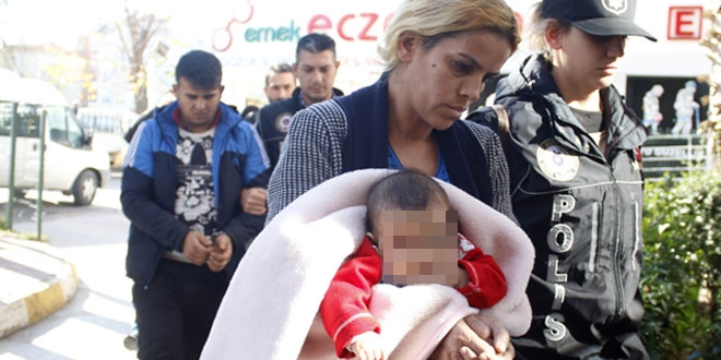 Kundaktaki bebekle uyuşturucu ticareti