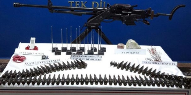 Bingöl'de Doçka ve çok sayıda patlayıcı ele geçirildi