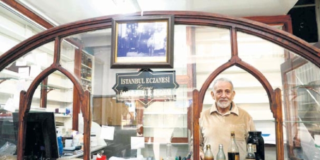 Başkentte 99 yıllık eczane kapandı