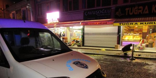 Kaza sonucu tabancayla yeğenini yaraladığı iddiası