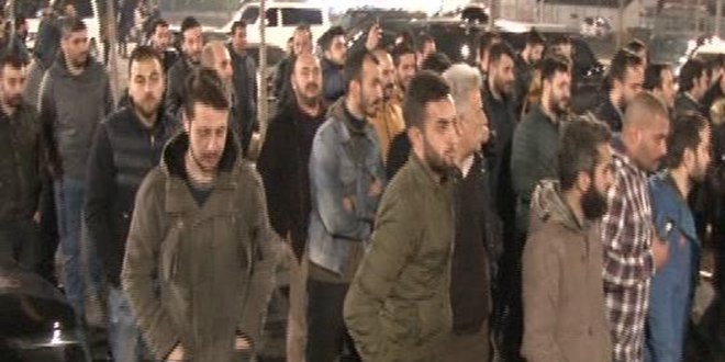 Uber sürücüleri İstanbul'da eylem yaptı