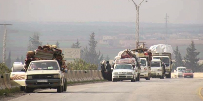 Yüzbinlerce Suriyeli'den Türkiye'ye kaçış