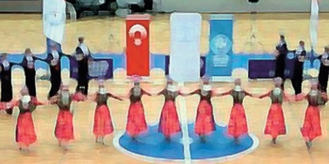 Macaristan'a kaçan halk oyunları ekibi sonrası lisanslarda düzenleme yapılacak