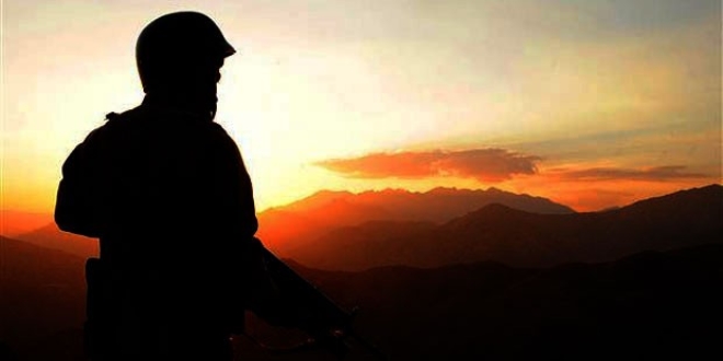 Bitlis'te PKK'ya ait silah ve mhimmat ele geirildi