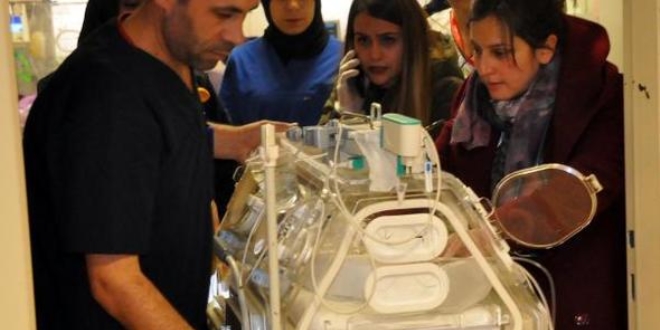 Doktorlar, 'Parmak �ocuk' i�in seferber oldu