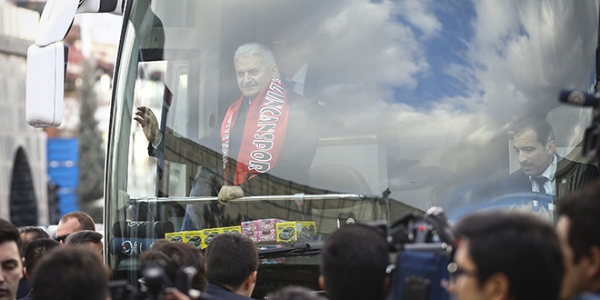 Başbakan Yıldırım, Niğde Valiliğini ziyaret etti