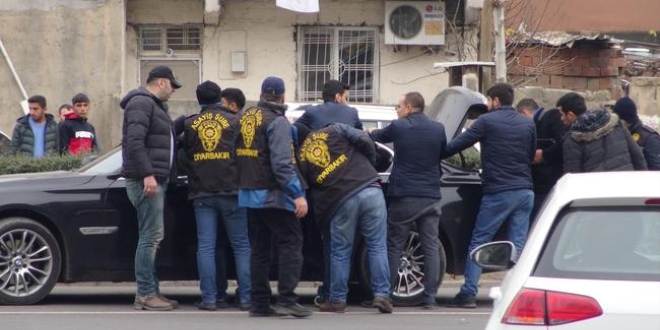 Diyarbakır'da silahlı kavga: 2 ölü, 2 yaralı