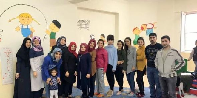 �niversitelilerden anaokuluna destek