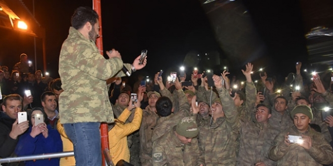 Diyarbakr'da askerlere moral konseri