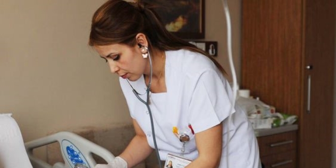 'Hasta gelmesin' diye dua eden hem�ireler i�ten at�ld�!