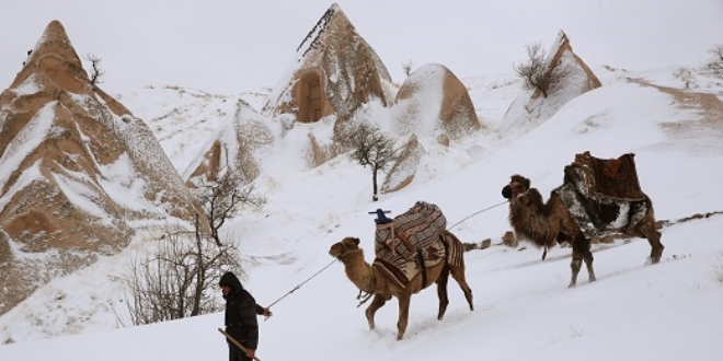 Turistler beyaz Kapadokya'ya hayran kald