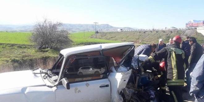Denizli'de trafik kazas: 3 yaral