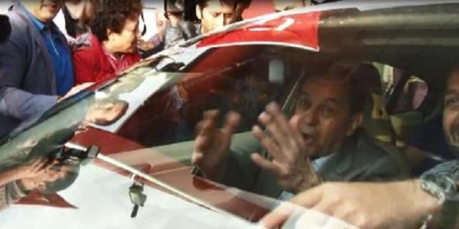 �zden �rnek'in o�lu hayat�n� kaybetti