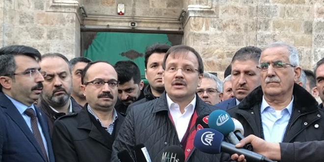 Ba�bakan Yard�mc�s� �avu�o�lu operasyondaki askerler i�in dua etti