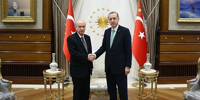 Cumhurba�kan� Erdo�an ile  Bah�eli g�r��t�