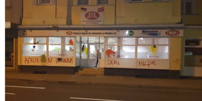 Almanya'da PYD/PKK yandaşları 2 camiye saldırıda bulundu