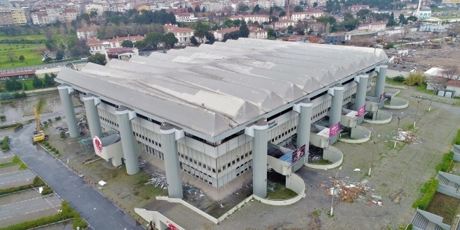 Abdi İpekçi Spor Salonu yıkılıyor