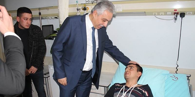 Vali Toprak yaralı askeri ziyaret etti