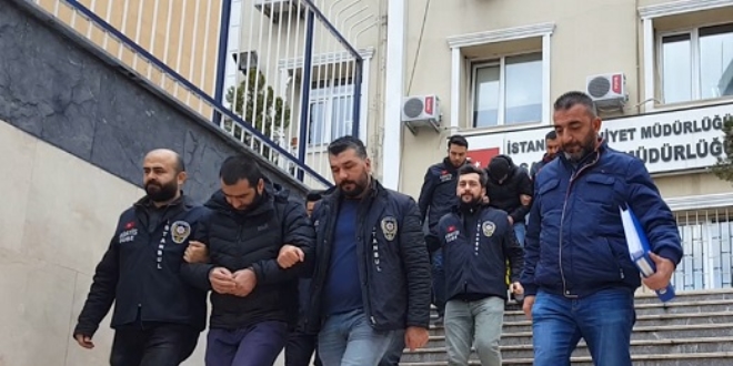 Bankanın tavanını delen hırsızlar yakalandı