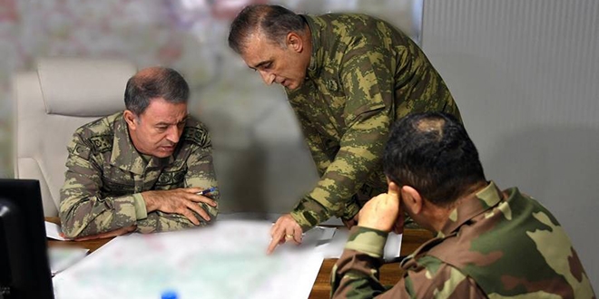 Genelkurmay Ba�kan� Akar, birlikleri denetledi