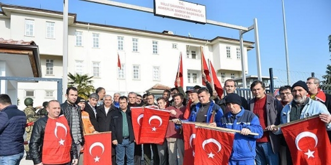 Belediye çalışanları 'Zeytin Dalı' için gönüllü oldu