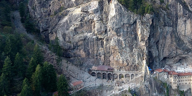 Sümela Manastırı yeniden ziyarete açılacak