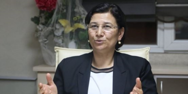 DTK Eş Başkanı Leyla Güven tutuklandı