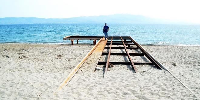 Bodrum'da deniz yaklaşık 10 metre çekildi