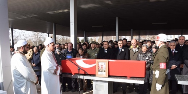 S�zle�meli Piyade Er G�rhan, memleketi Malatya'da topra�a verildi