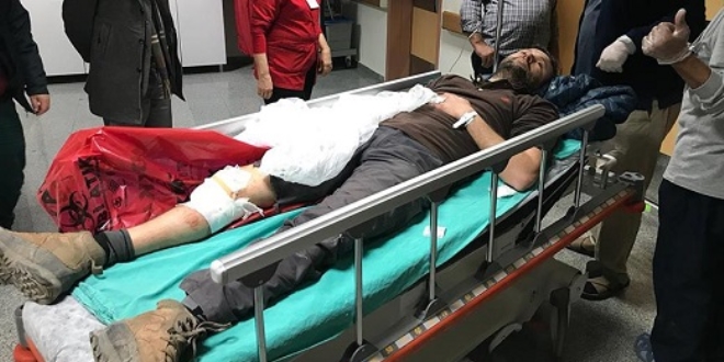 AA muhabiri zer, Afrin'deki roket saldrsnda yaraland