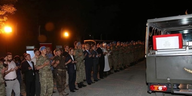 Hakkari şehidinin cenazesi memleketine uğurlandı