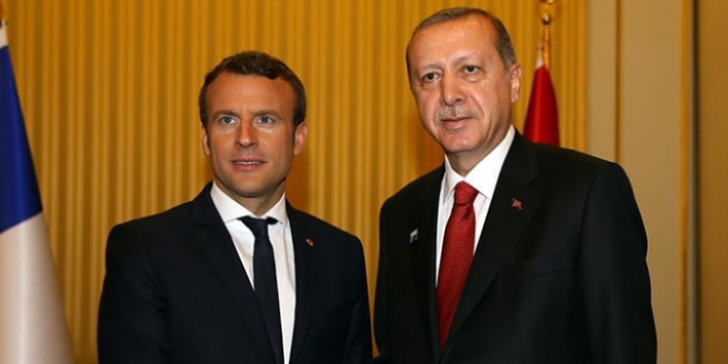 Cumhurbaşkanı Erdoğan, Macron ile telefonda görüştü