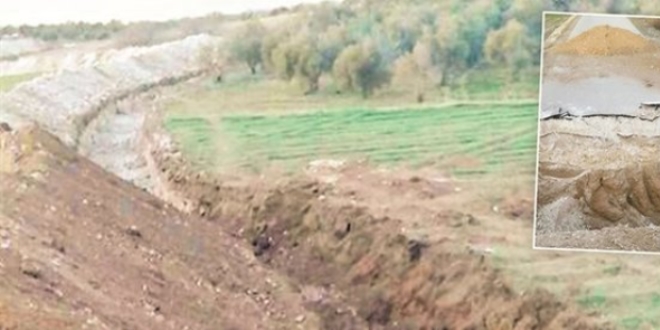 PYD/PKK, Afrin çevresine hendekler kazıyor