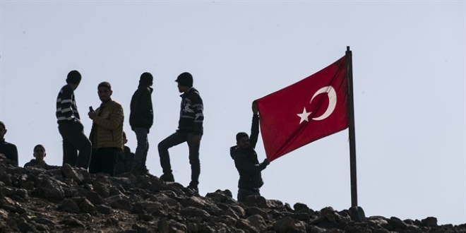 Afrin'in Dikmeta ky PYD/PKK'dan temizlendi