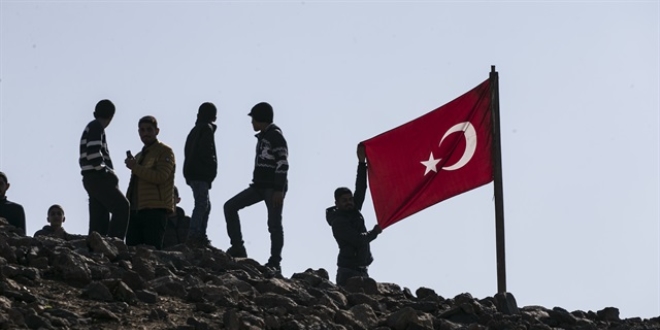 Afrin'in Dikmetaş köyü PYD/PKK'dan temizlendi