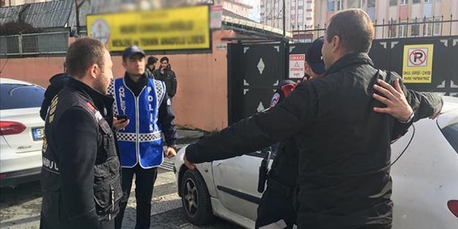 Okul çevrelerine polisten sıkı denetim