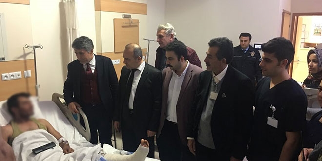 Yaralı askerlere anlamlı ziyaret