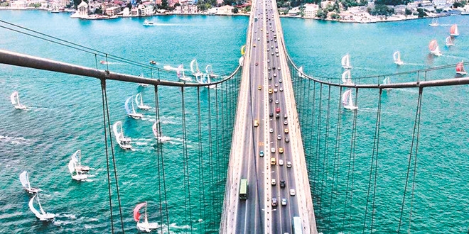 'Canavar' köprüyü kullandı
