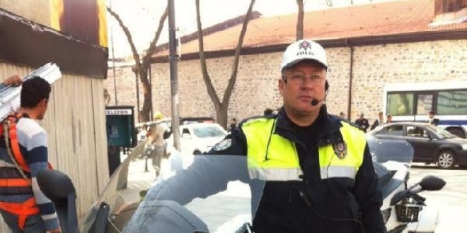 Şehit polisin ismi kütüphanede yaşayacak